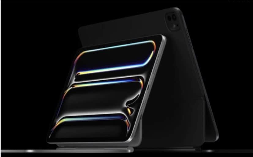 升级iPadOS18后出现黑屏问题，客服已向工程师汇报修复
