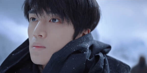 《藏海花》第20集深度解析：张起灵雪山探秘夜王传说，吴邪发现关键卷轴