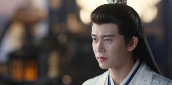 《流水迢迢》第10集深度解析：卫昭设局离间君臣 江慈烧信化解心结