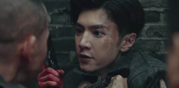 《暗夜与黎明》第30集剧情：特务轰炸上海，生死存亡之际