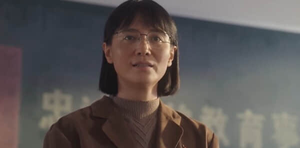 电视剧《山花烂漫时》第9集剧情：张桂梅为女高募捐